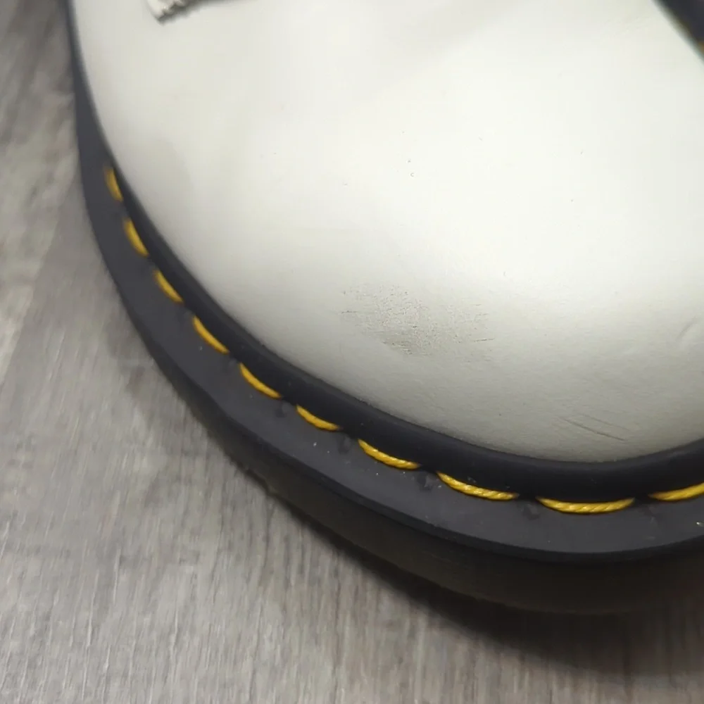 Dr. Martens - Picture 10 of 11